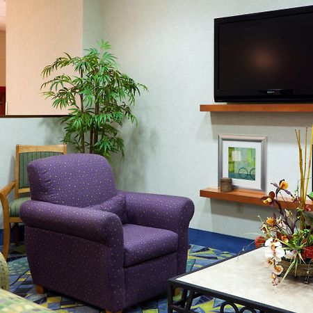 Holiday Inn Express & Suites Toluca Zona Aeropuerto By Ihg Exterior foto