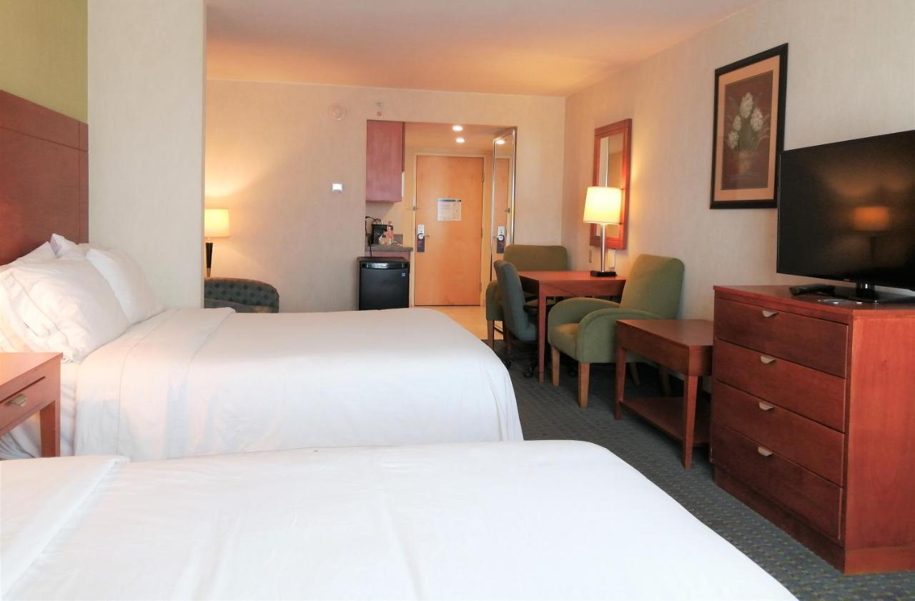 Holiday Inn Express & Suites Toluca Zona Aeropuerto By Ihg Exterior foto