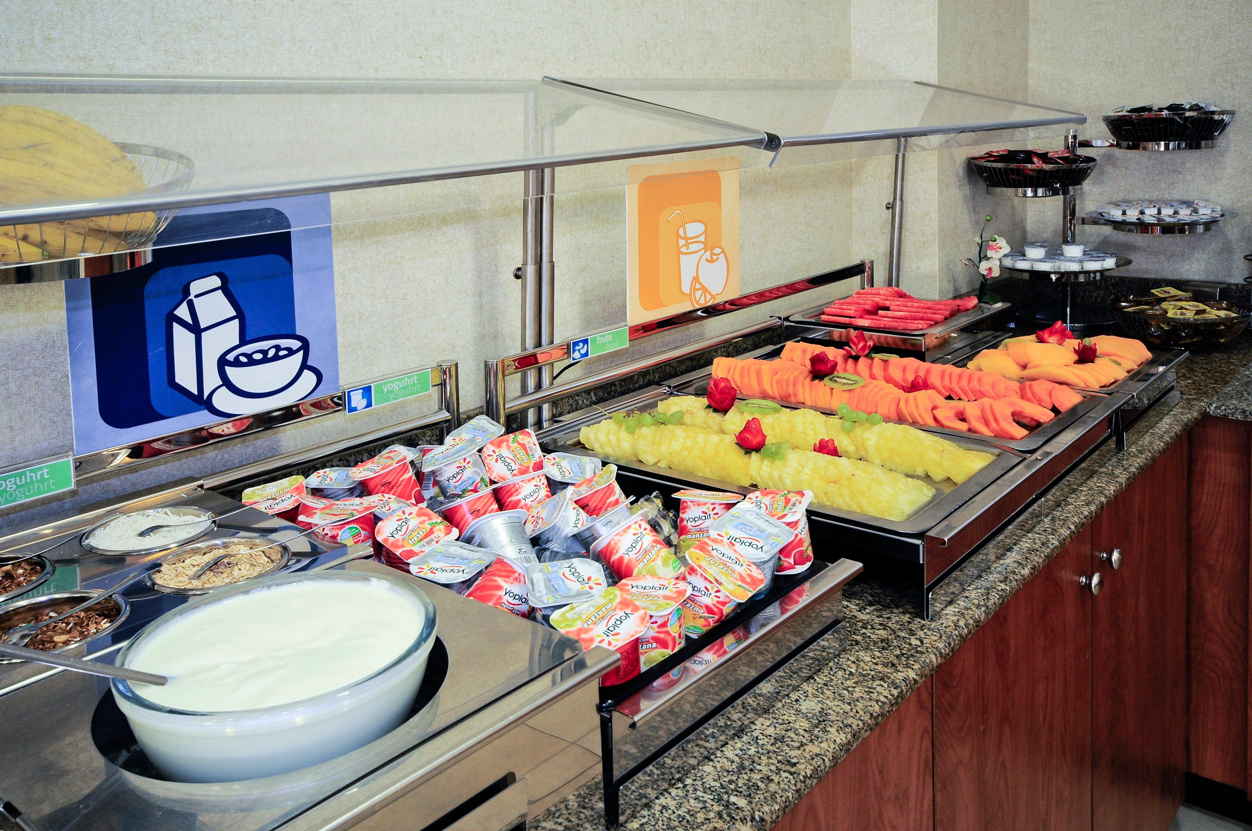Holiday Inn Express & Suites Toluca Zona Aeropuerto By Ihg Exterior foto