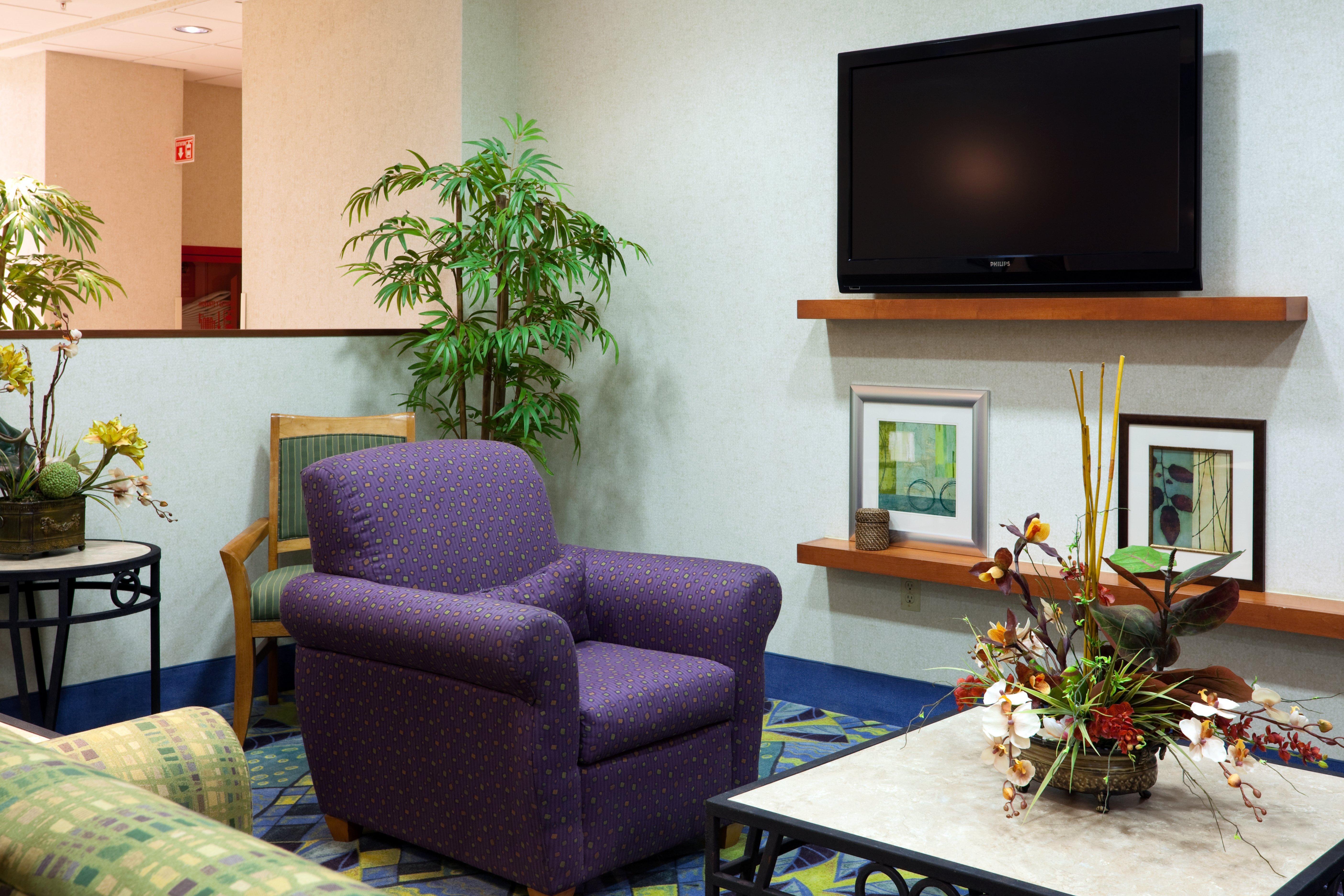 Holiday Inn Express & Suites Toluca Zona Aeropuerto By Ihg Exterior foto