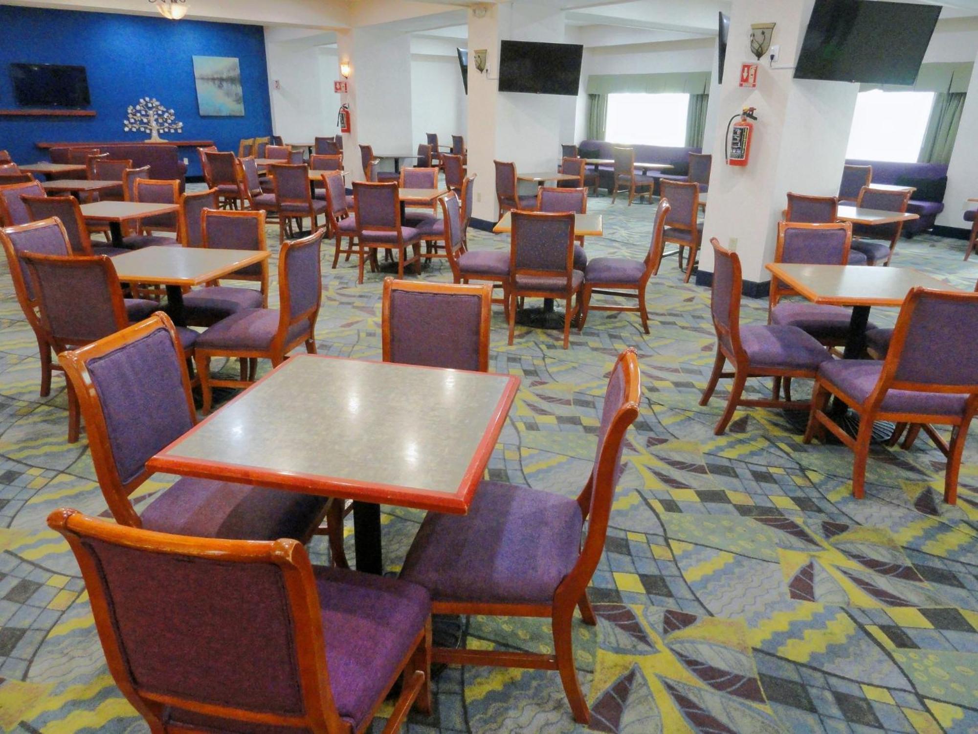 Holiday Inn Express & Suites Toluca Zona Aeropuerto By Ihg Exterior foto